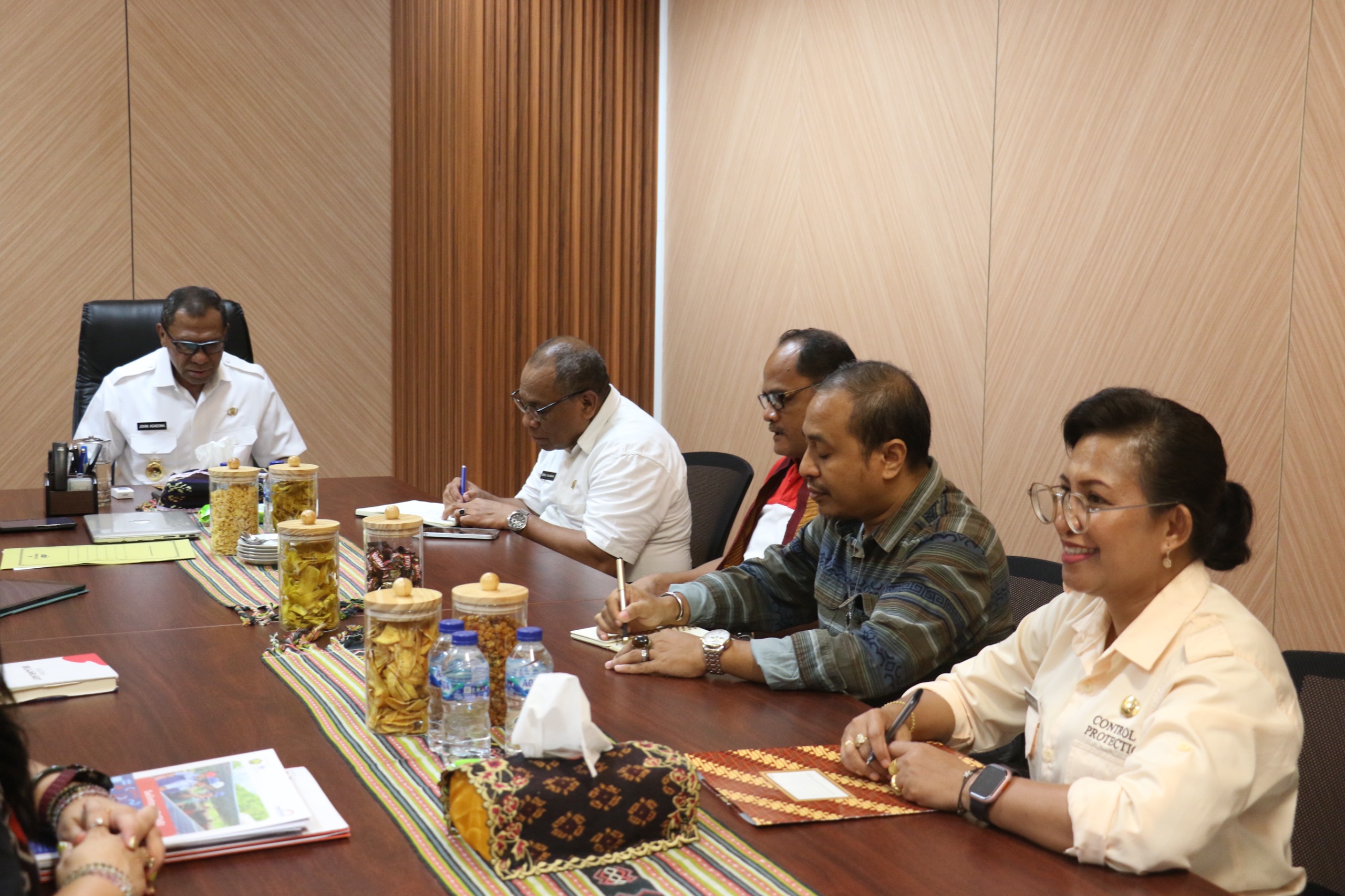 Gunakan Energi Baru Terbarukan, Wagub NTT Harap Program Mentari Bawa Maanfaat Bagi Masyarakat