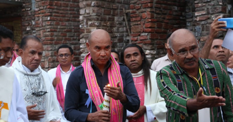 Gubernur NTT Resmikan Ruang Adorasi dan Relief Jalan Salib Taman Doa Santa Maria Imakulata Sasi