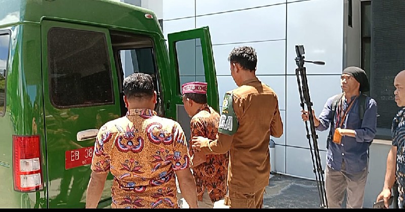 Diduga Palsukan Dokumen Tanah, Mantan Camat Boleng Ditahan