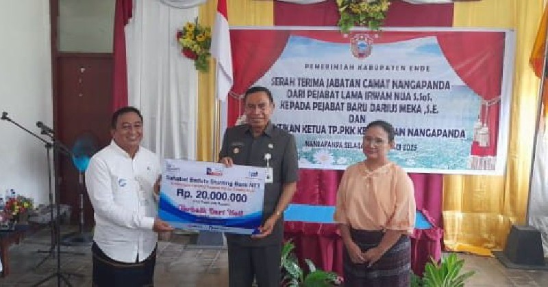 Rayakan Valentine's Day, Bank NTT Cabang Ende Serahkan Bantuan 20 Juta untuk Penanganan Stunting di Nangapanda