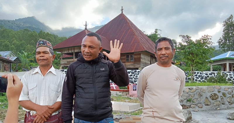 Tembok yang Dibangun Pemda Manggarai di Gendang Waso Dinilai Cederai Adat dan Budaya