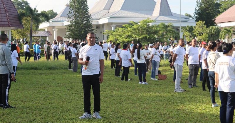 Johni Asadoma Dorong Olahraga Jadi Agenda Rutin ASN Pemprov NTT